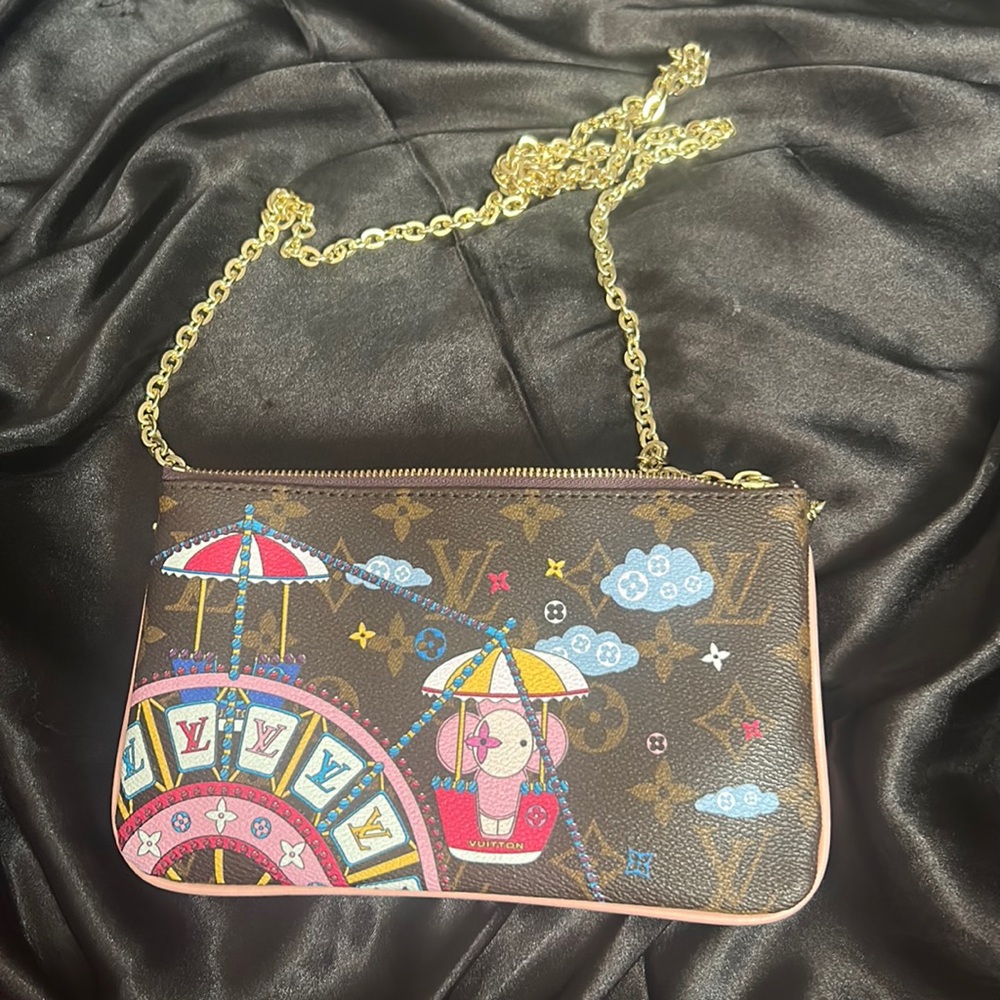 Designer LV cute graphic shoulder crossbody bag/purse with card holder inside
